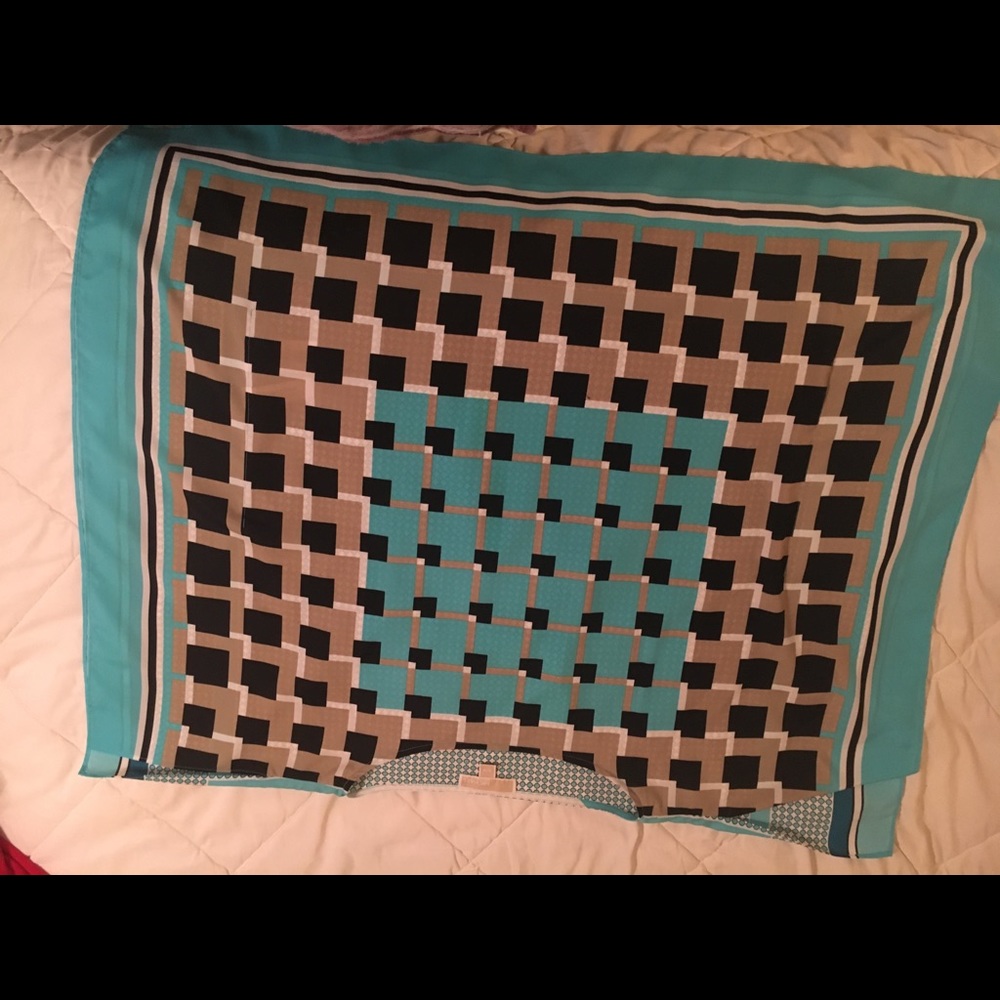 Tunic - Picture 2 of 5
